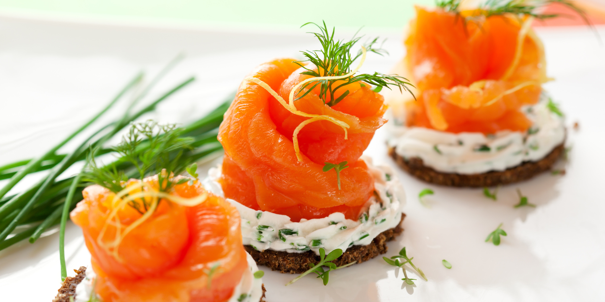 Salmon and Cream Cheese Canape at foodious.com