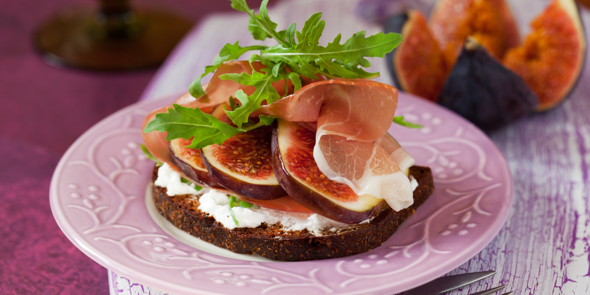 Prosciutto, Fig, Goat Cheese Sandwich at foodious.com