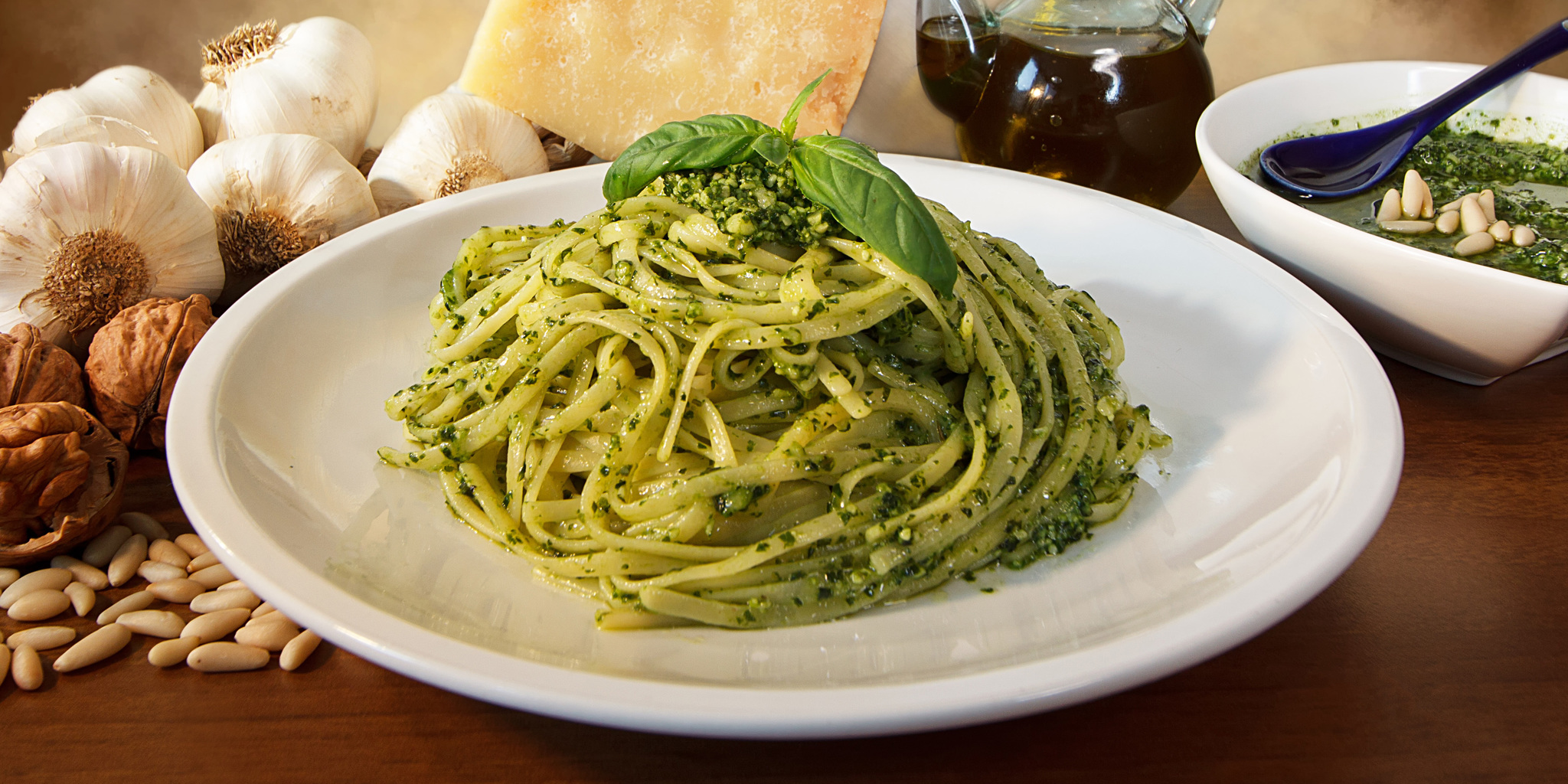 Garlic Parmesan Pesto Spaghetti at foodious.com