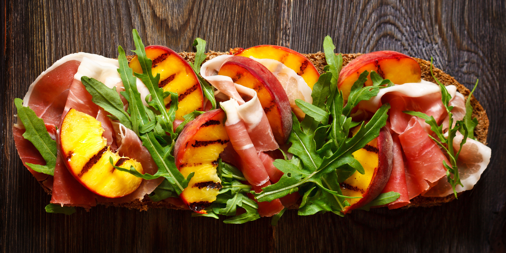 Grilled Peach and Prosciutto Sandwich at foodious.com