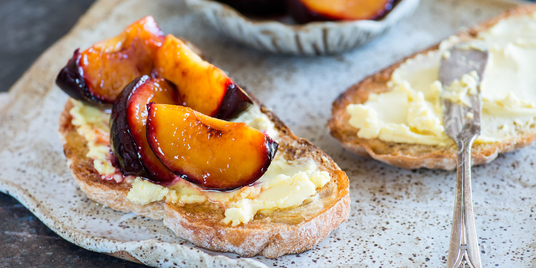 Baked Plum Sandwich with Honey and Goat Cheese at foodious.com