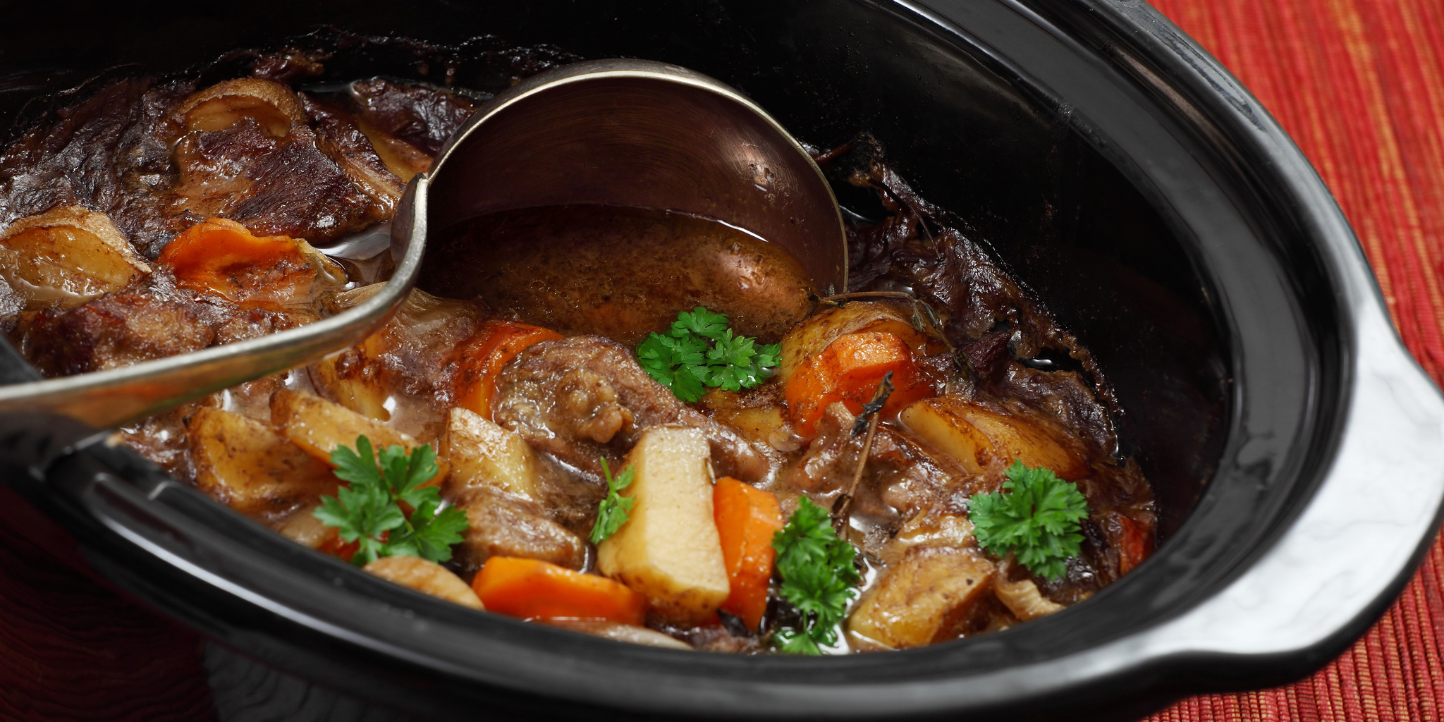 Slow Cooker Beef Stew at foodious.com