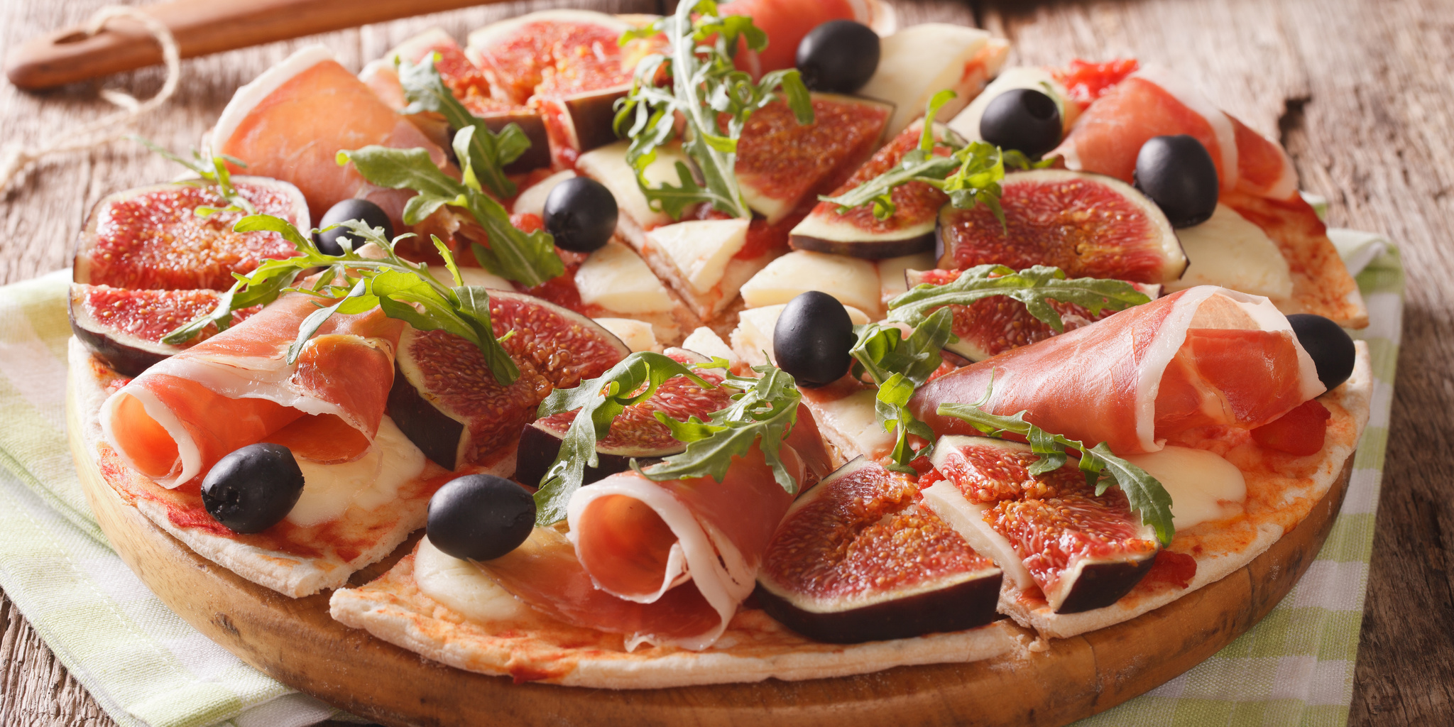 Fig, Prosciutto, Black Olive Pizza at foodious.com