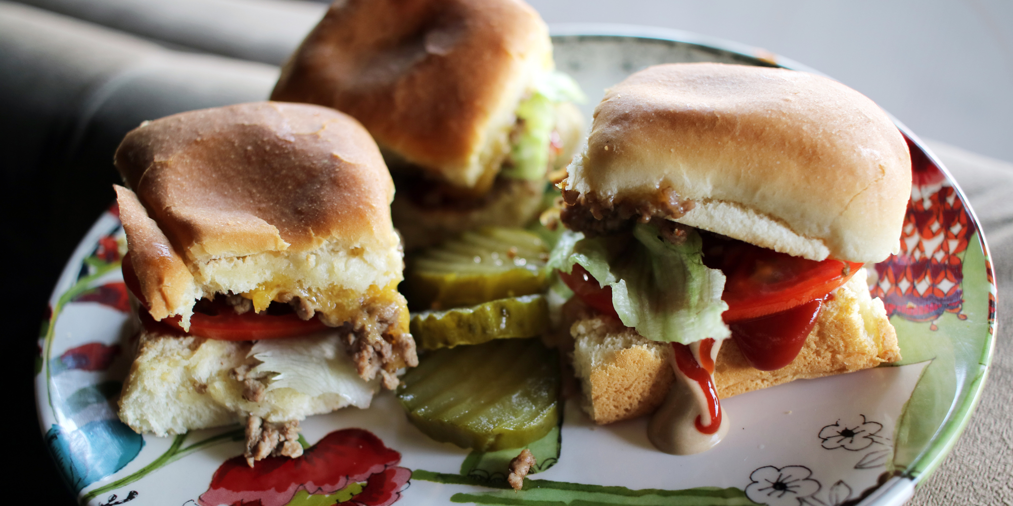 Cheesburger Sliders at foodious.com