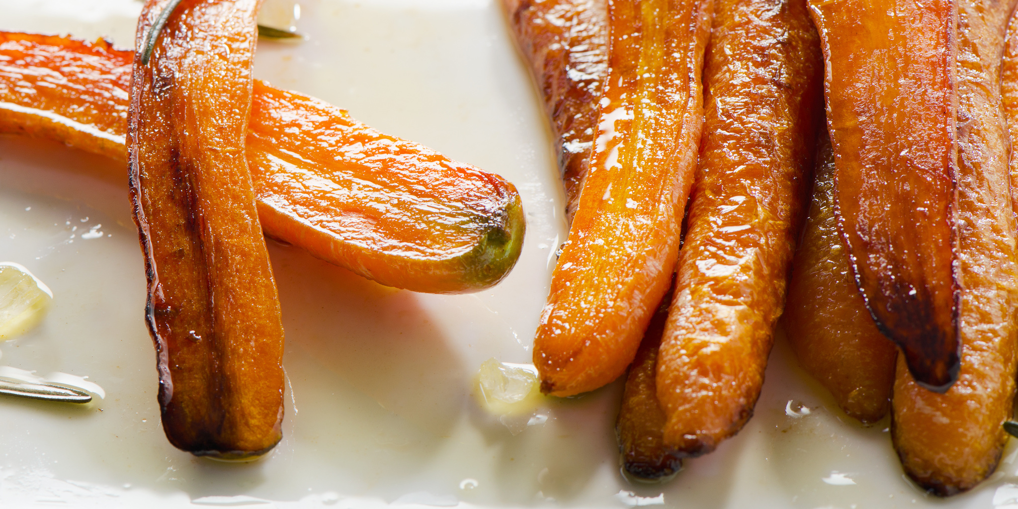 Roasted Carrots with Honey and Soy Sauce at foodious.com