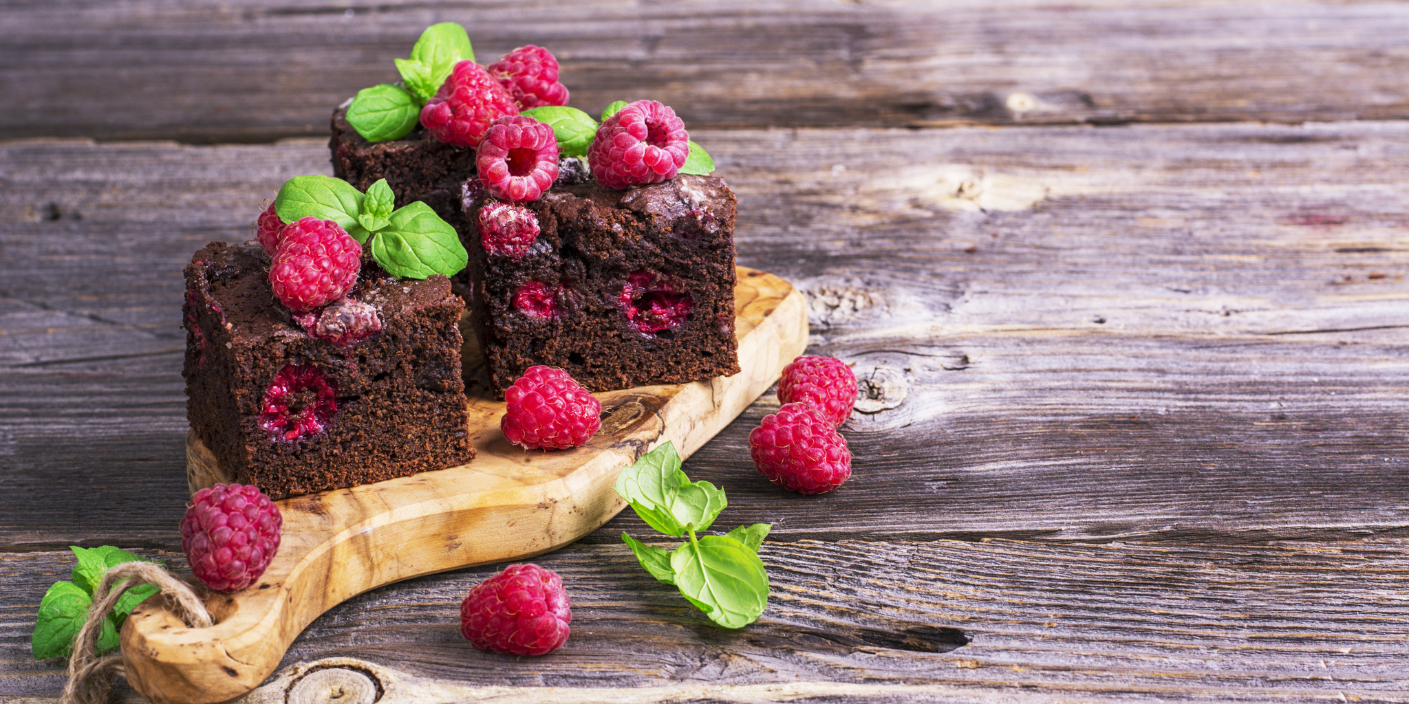 Raspberry Protein Brownies at foodious.com