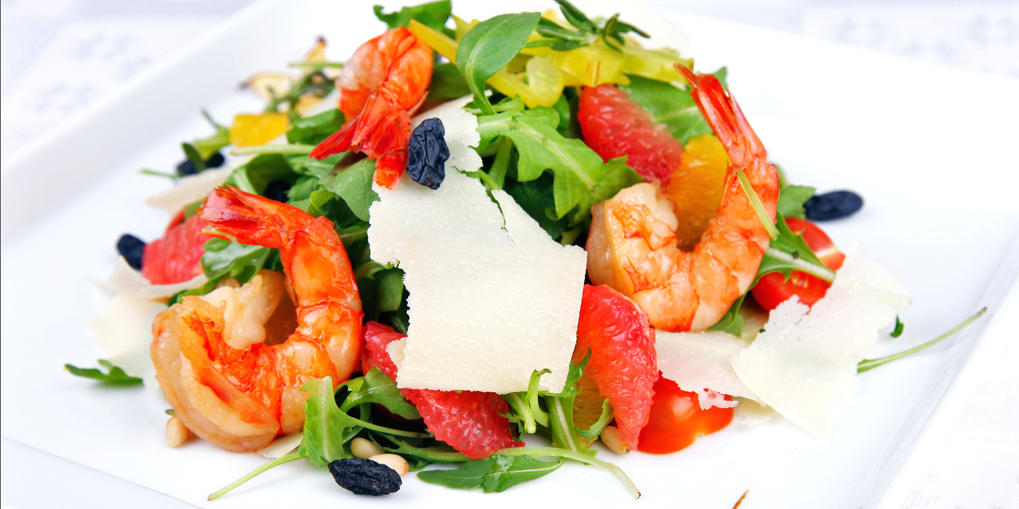 Summer Salad with Shrimp at foodious.com