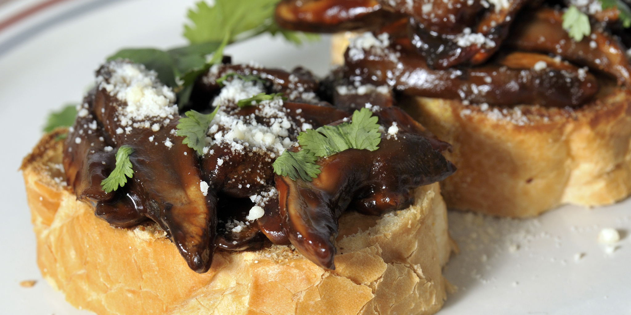 Portobello Baguette Bites at foodious.com
